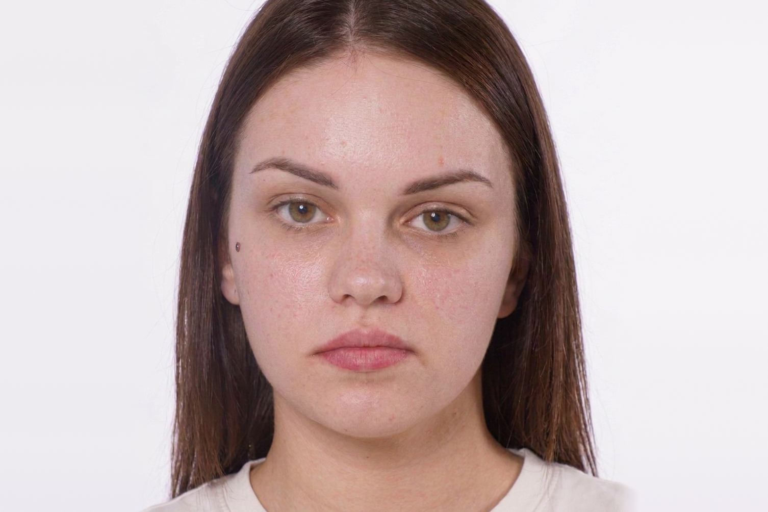 Oko przed makijażem smokey eye